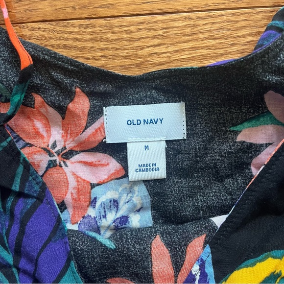 Old Navy Women’s Tropical Off Shoulder Tank Top - Picture 6 of 6